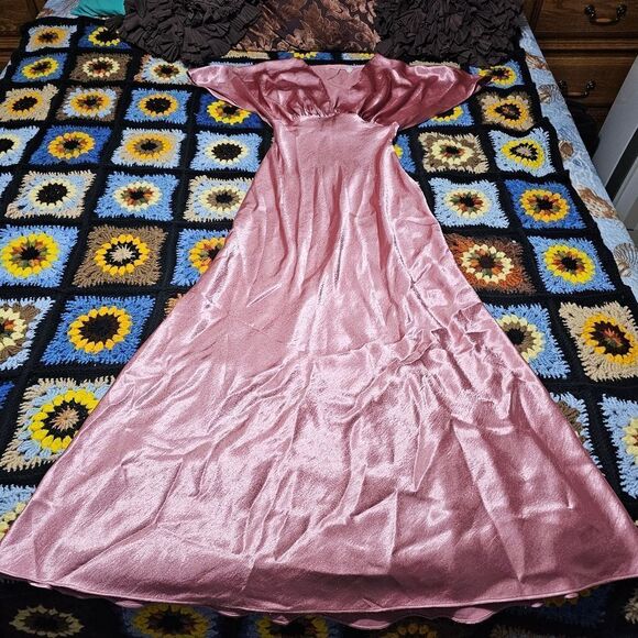 Free People Beatrice Dress in Dusty Rose size 2 - Picture 1 of 8